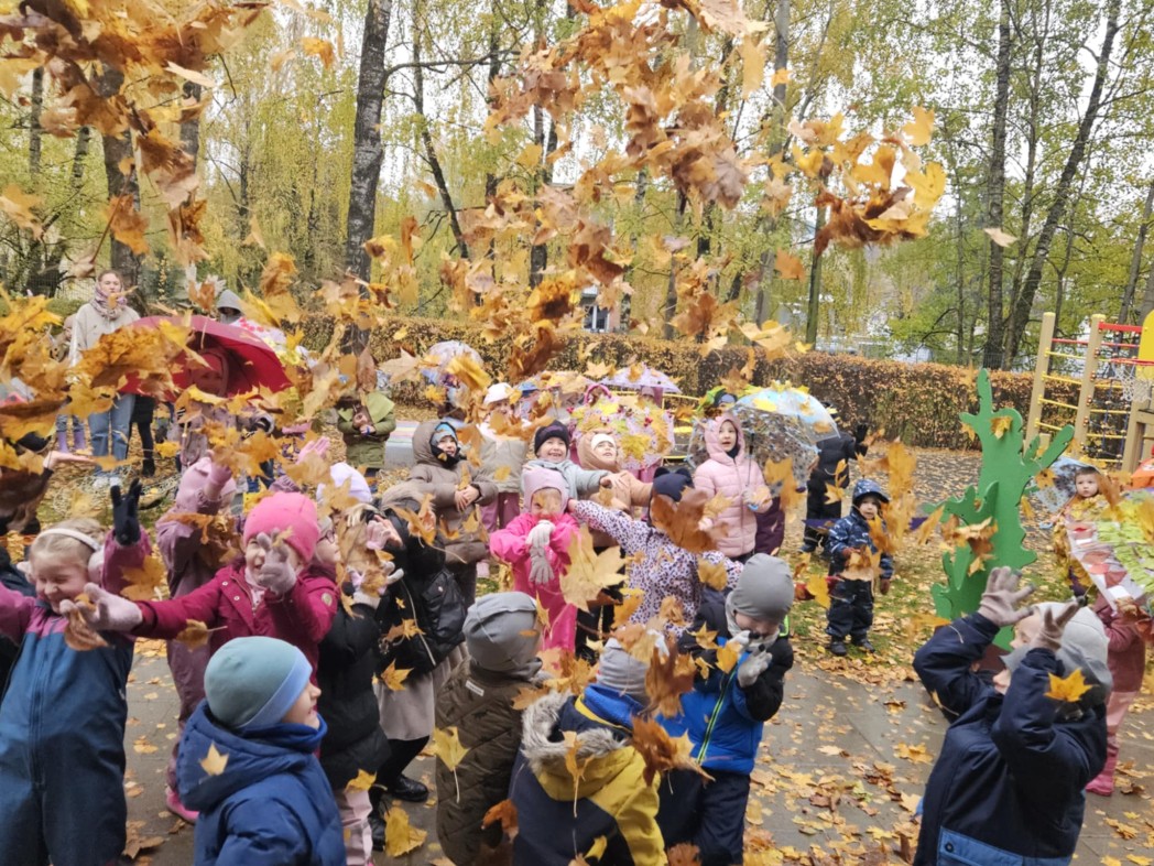 „Rudens spalvos mūsų skėtyje“ – spalvinga rudens šventė